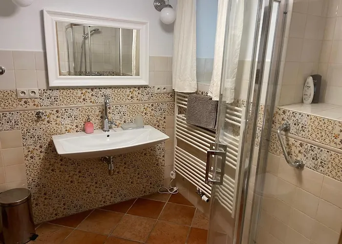 Betty Domek alpejski